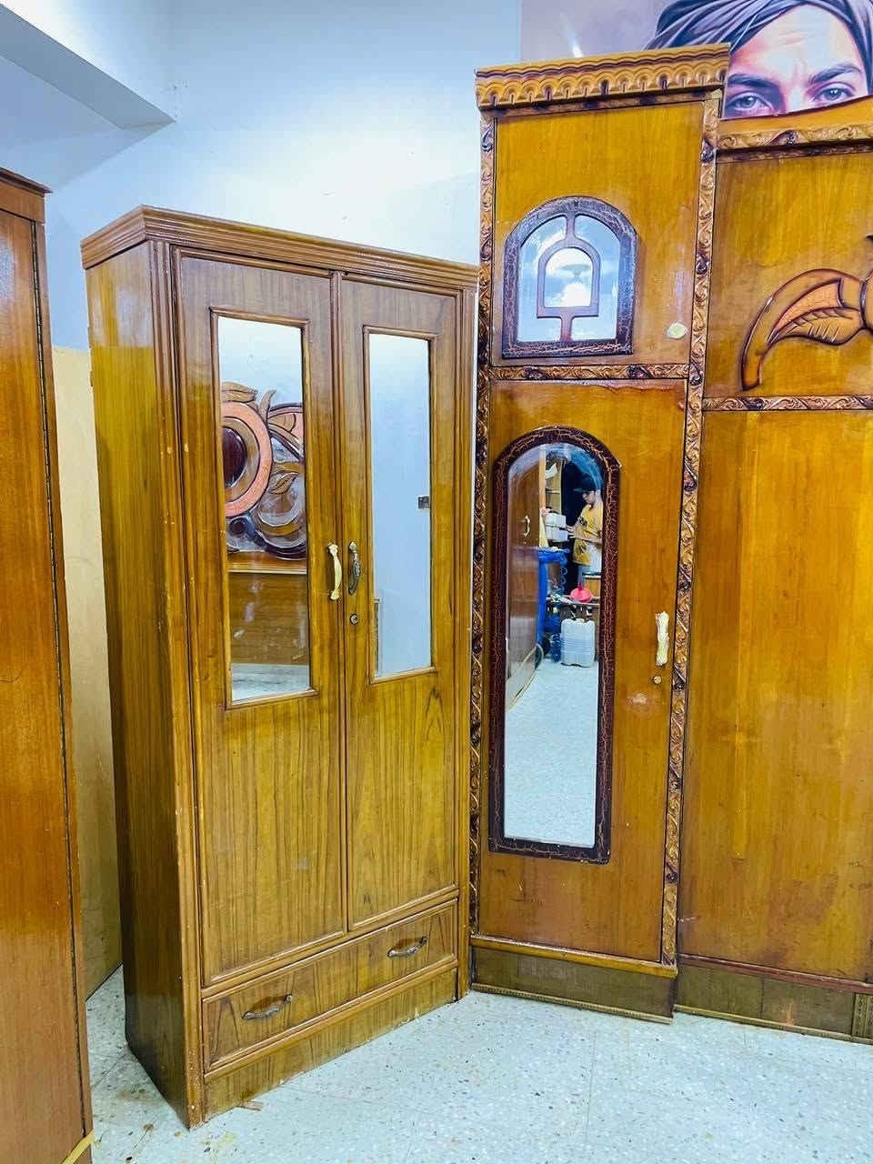 سلام عليكم غرفه لل بيع مابيها اضرار  بسعر400 عنوان مدينه الصدر يوجود توصيل اي ع رقمي *********** بي واتساب
