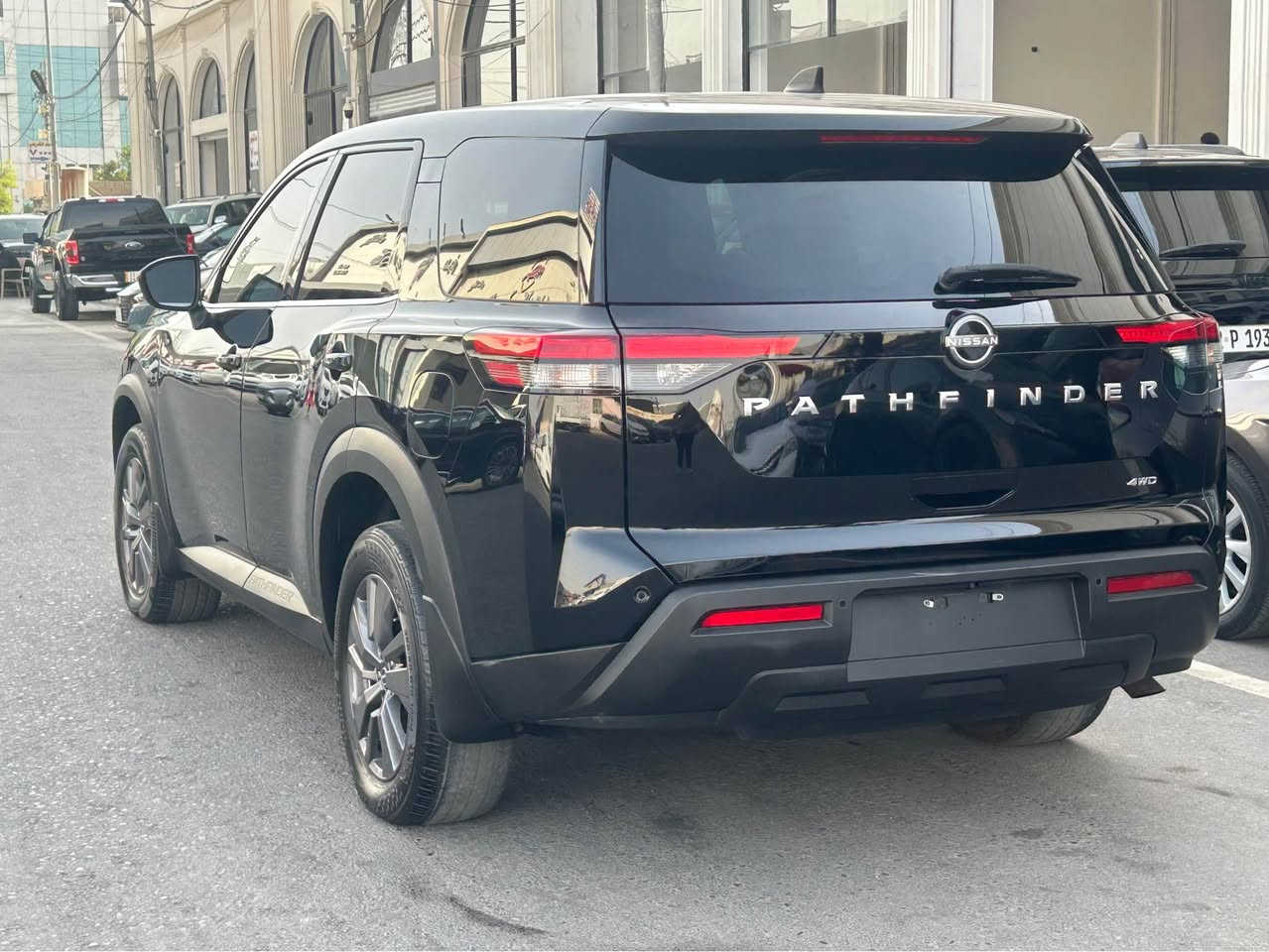 نیسان باثفايندر S  4WD
موديل ٢٠٢٤ 
سعر 217$ 🔥⭐️
السيارة بدون صبغ  - حتى دعاميات مابيها صبغ 
ملاحظة : باب امامي عكس سايق تبديل بلادي نفس لون
بدون ايرباك 
كير + محرك كل بشرط 
بصمة 
شاشة كبير
كاميرا
٧ راكب 
فور ويل 
بيها رادارات امامي +جانبي + خلفي
السيارة بدون رقم 
عنوان اربيل 
رقم شاصي
5N1DR3AC0RC218609

رقم تليفون *********** أربيل, العراق
