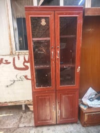 مكتبه • مستعمل • يحتاج تنظيف