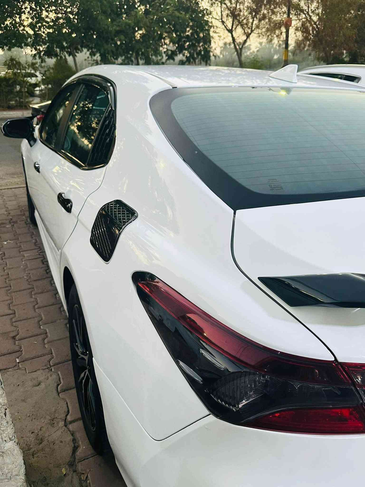 كامري هايبرد 2023 
رقم بغداد 
سيارة كلش حلوة ونظيفة 
السعر 197$ وبيها مجال 
عنوان السيارة ديالى - بعقوبه الجديدة 
للاستفسار ‭***********‬
