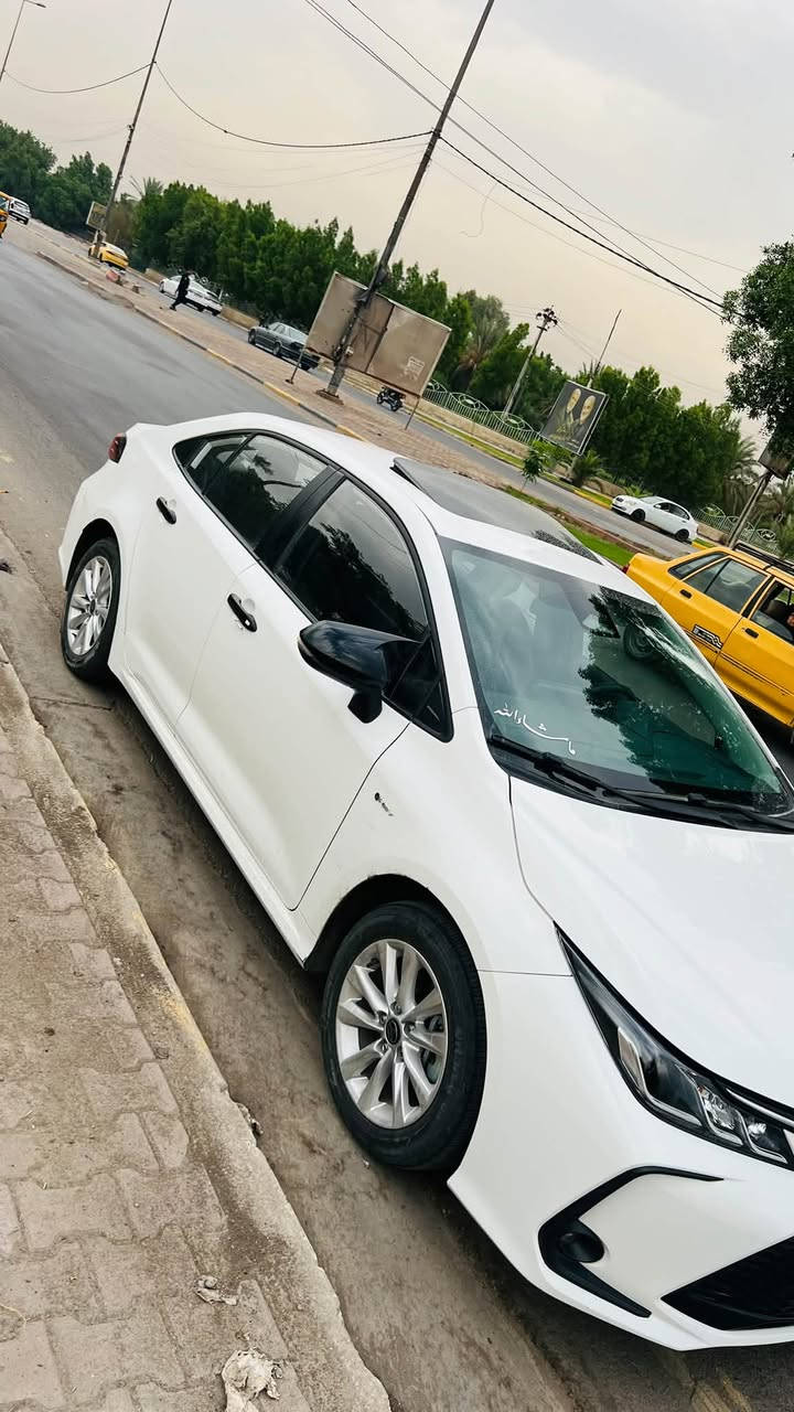 كورلا 2025  هايبرد شكل الخليجي
ماشيه ٢٦km
محرك 1800 هايبرد HEV✅ 

❇️محرك 1800 هايبرد شحن ذاتي 

❇️بصمه + دخول ذكي 

❇️هاندر بريك بصمه + اوتو هولد 

❇️سلايت 

❇️رادار امامي +كاميرا تحديد مسار

❇️سياقه آلية 

❇️تبريد قطعتين 

❇️تبريد بيانو شاشه 

❇️شاشه ابل كار بلي + كامره خلفيه دواره 

❇️مانع نزلاق + مود درايف +  ايفو مود 

❇️كيجات شاشه دجتل 

❇️10  ايرباك  

❇️ويل بلاك حجم 17 

❇️حساس لايت كامل اوتو عالي ناصي اوتو + حساس ظغط اطار 

❇️تحكم سترين كامل فول 

❇️لايت زينون + لد صباحي + اشاره لد 

❇️كت اس بلادي 

❇️شاير مري 

كفالة عامة من الصبغ والتبديل 

سعر ١٥٧ وبيها شي بسيط 

بغداد الكرخ
***********

