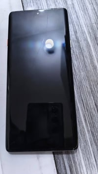 كامون 40 برو 5G • نضيف • بدون كرتونه