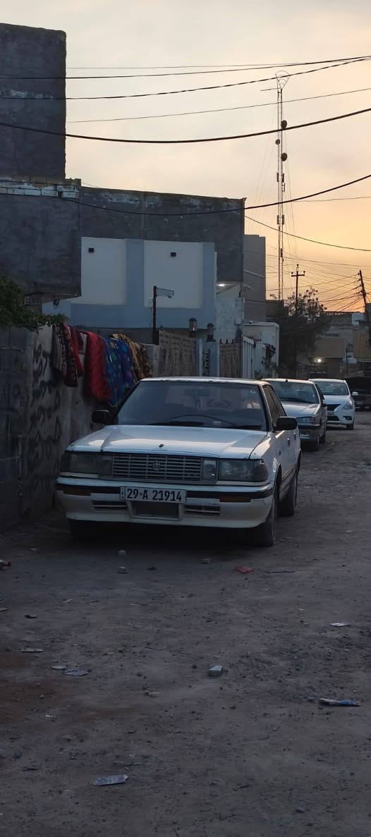 سلام عليكم هارتوب للبيع مديل 1991 كير مكينه بطه ما بيهن اي عيب سياره راعيه موجود السياره اصل  ستيرن يمنه محور يسرا فقط ما بيه اي شي  ثاني تبريد فقط غاز تجي تفحص بنفسك مكيته 2500vvtما بيه اي عيب تحويل شوكت ما يعجبك رقم نكليزي بيع او مراوس مكان بغداد
