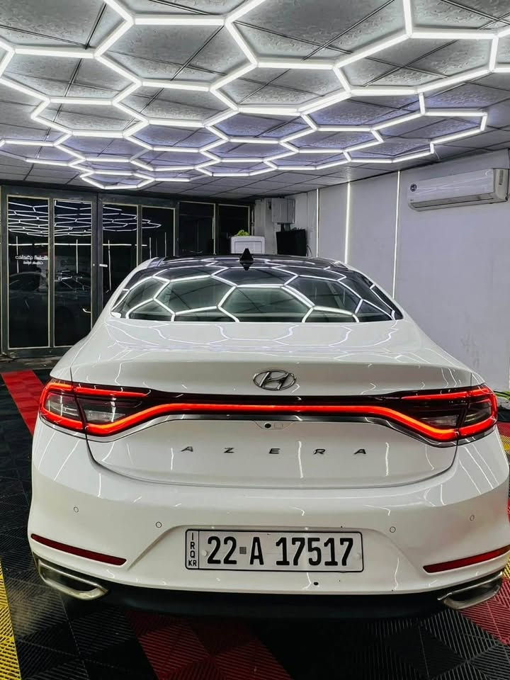 تاج راسي انت ❤️
*للبيع هونداي ازيرا Hyundai Azera 2019*
*رقم اربيل: 22-A 17517*

*المواصفات:*
- *اللون*: ابيض لؤلؤي
- *المنشأ*: خليجي
- *المحرك*: 3.3 V6
- *الكير*: اوتوماتيك شرط
- *المواصفات*: فول فول للأخير 1/1
 - كشنات جلد بيجي
 - ويل كروم
 - تخم تاير جديد
 - كفالة عامة
 - كر محرك شرط
 - ترايك وين ما تريد
- *الحالة*: نظيفة - الاضافات بعد على المشتري
- *المكان*: الكوت / واسط

*السعر: 180 ورقة*
*قابل للتفاوض*

*للاستفسار: ***********

سيارة مكفولة من كلشي، اللي يريد النظافة والرزانه 👑
تعال افحص بأي مكان يعجبك

؟
