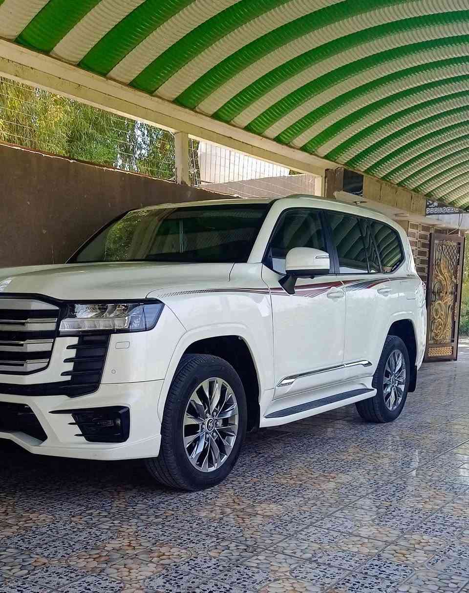 لاندكروز 2024GxR LMTD ماشيه 32
رقم بغداد بسمي مال بيت شاشات تطبيق 
السعر 578
مكان السياره بابل
الاستفسار ***********@
