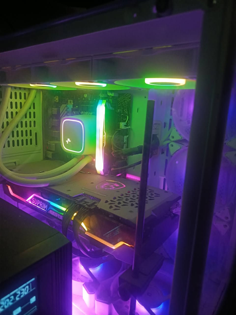 للبيع PC Gaming كامل ونظيف جدًا 🔥
🎮 المواصفات:
RTX 3070 Ti
Intel Core i7 جيل 12
RAM 32GB
تخزين 2TB
شاشة 180Hz
كيس RGB
كيبورد Redragon RGB
ماوس Redragon RGB
UPS
✅ الجهاز نظيف جدًا وحالته ممتازة، جاهز للعب بدون أي نقص.
💰 السعر: 1,850,000 دينار قابل للتفاوض للجادين
📍 بغداد
📱 واتساب فقط: ***********
🚫 رجاءً الاتصال لا، واتساب فقط. بغداد الأمين الثانيه
