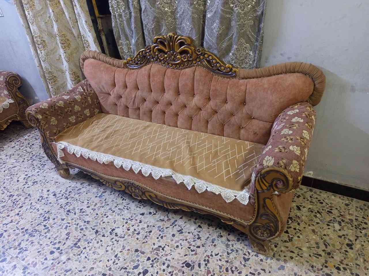 تخم مستعمل 8 مقعد مكانه الحبيبية السعر 125 رقم واتساب ***********
