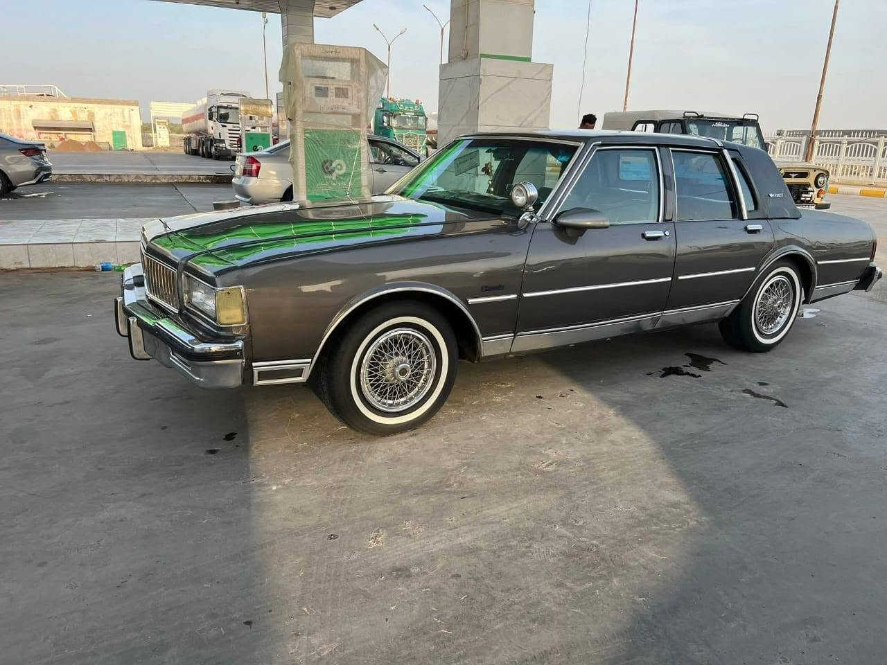 كابرس مديل ١٩٨٧ الون رصاصي رمادي كير محرك كفاله صبغ كامل نضافه فول السعر ٥٠ ورقه  رقم الهاتف ***********
