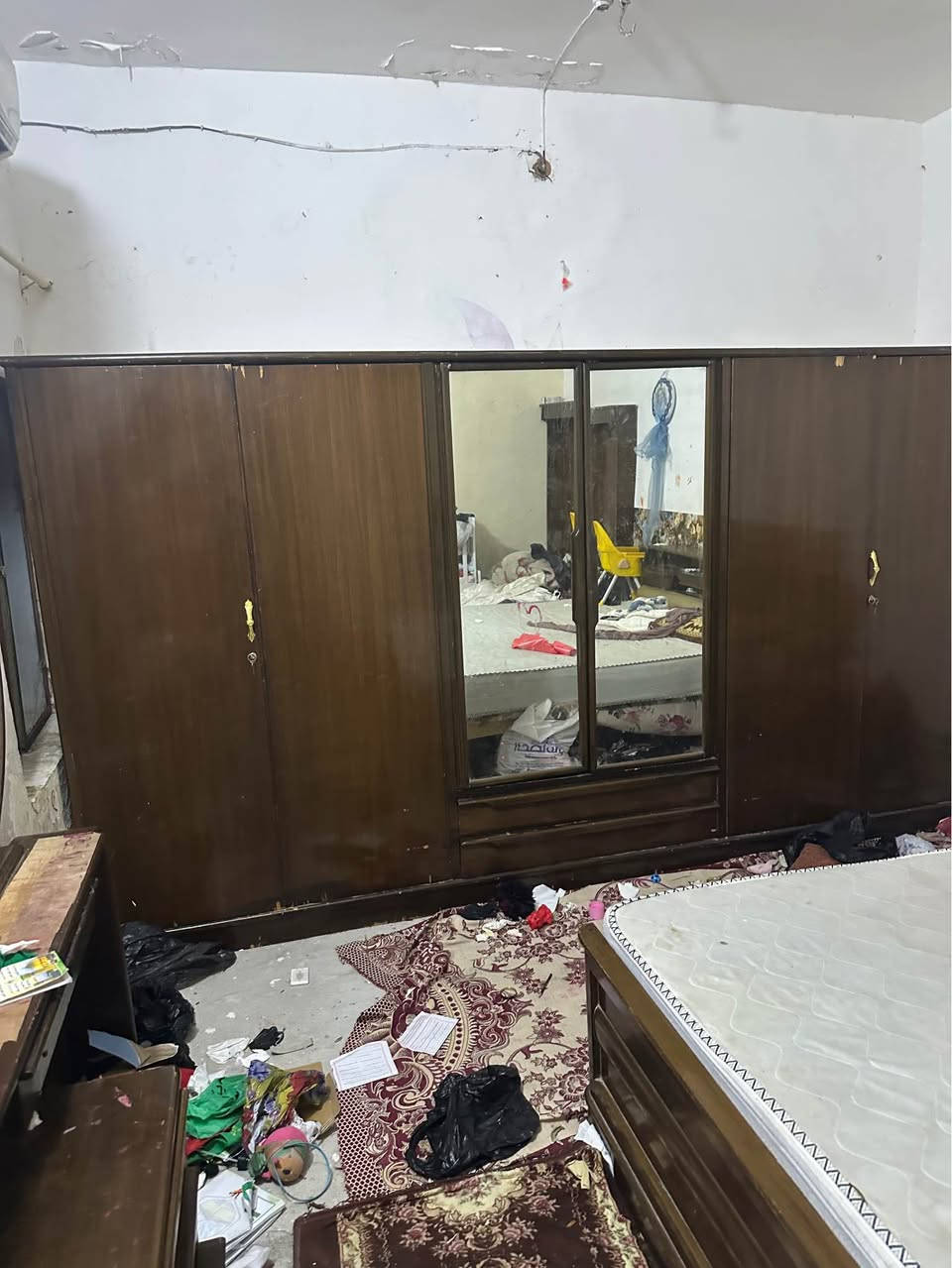 غرفه عراقيه تزكام قويه كلش لونها بيذنجاني سعرها 200 الف اليريدها يتصل *********** كربلاء, العراق
