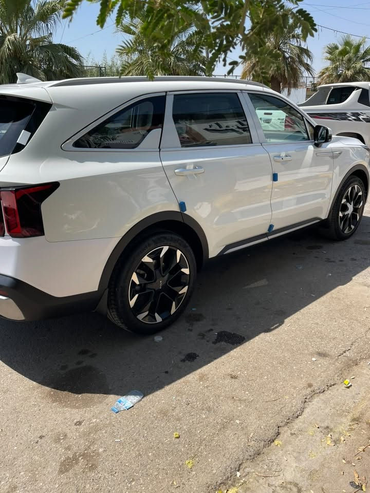 كيا سورينتو 2025
11٫646 km  ماشيه 

•  محرك 6 سلندر 3500 
•  كرسي كهربائي
•  صندوق كهربائي
•  تشغيل بالبصمة + تشغيل عن بعد
•  ويل 20 إنج
•  كير ماوس
•  بردات خلفية
•  إضاءة LED نهارية + داتا شو
•  حساسات أمامية وخلفية
•  شاشة متصلة حديثة
•  كيجات الكترونية
•  تحكم تبريد لمس
•  أوتو هولد + دريف مود + هندبريك كهرباء
•  فول تحكمات ستيرن
•  تبريد 3 قطع
• كاميرة وسطيه وخلفيه 
• مقاعد ركاب عدد 7
• ⁠تدفئه تبريد كشنات امامي
• ⁠لد اناره دشبول led• 
• بردات شركه خلفي

• ⁠ السيارة مكفولة كفالة عامة 

العنوان : واسط_ قضاء العزيزية 
الهاتف *********** 
..السعر: 308 وبيها مجال بسيط
