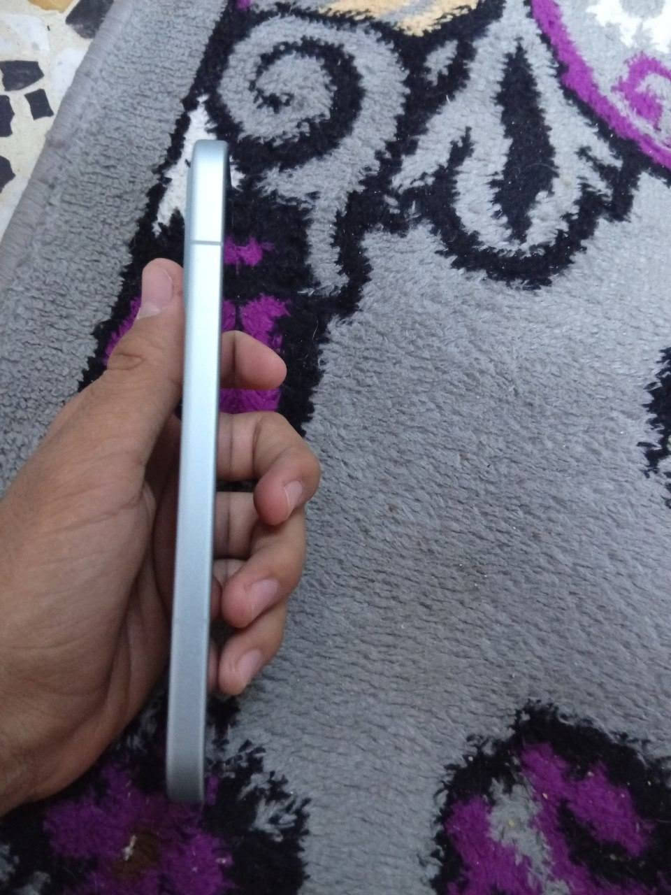 بوكوF8priذاكره 512 العشوائيه 16 بطاريه 99 عدد دوارت 100 الجهاز مرايه شخط مابي سعره 850 بي مجال حك الجيه للستفسار ***********
