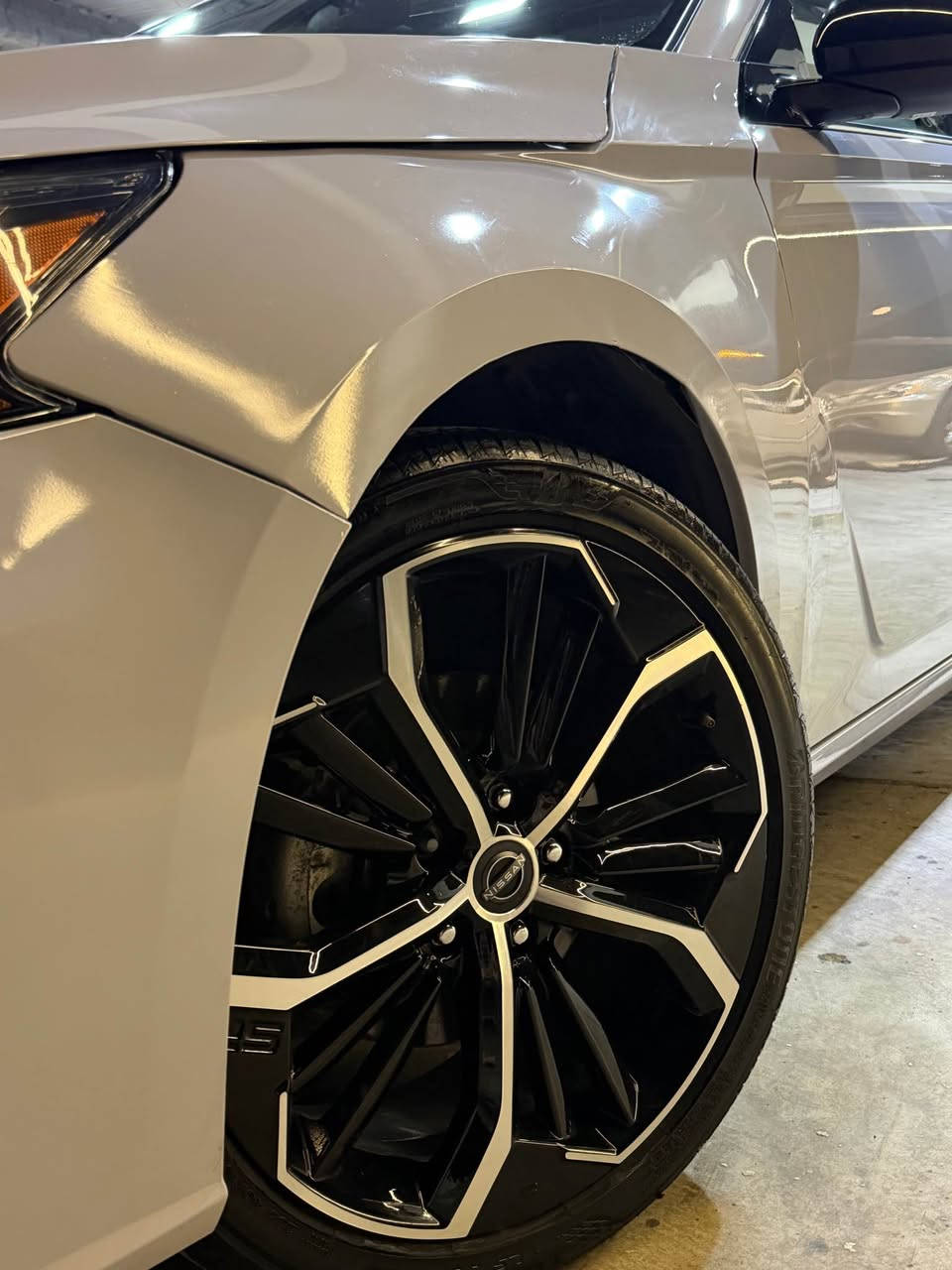 Nissan altima 2024
نيسان التيما 2024 SR PLUS
محرك 2.5 دفع امامي مرغوب 
للون اسمنتي المرغوب
مواصفات SR plus معروفة
سلايد 
شاشة جبيرة
كشن جلد 
كشنات تدفئة
شاحن لاسلكى
رادارات 360’ درجة
ماشي 41 الف مايل 
ربع جاملغ و بنيد صبغ
نص باب PDR
ارباكات كله متغير بلادي 
سعره 152 ورقة ومجال 
للأستفسار اكثر
*********** كالار, السليمانية
