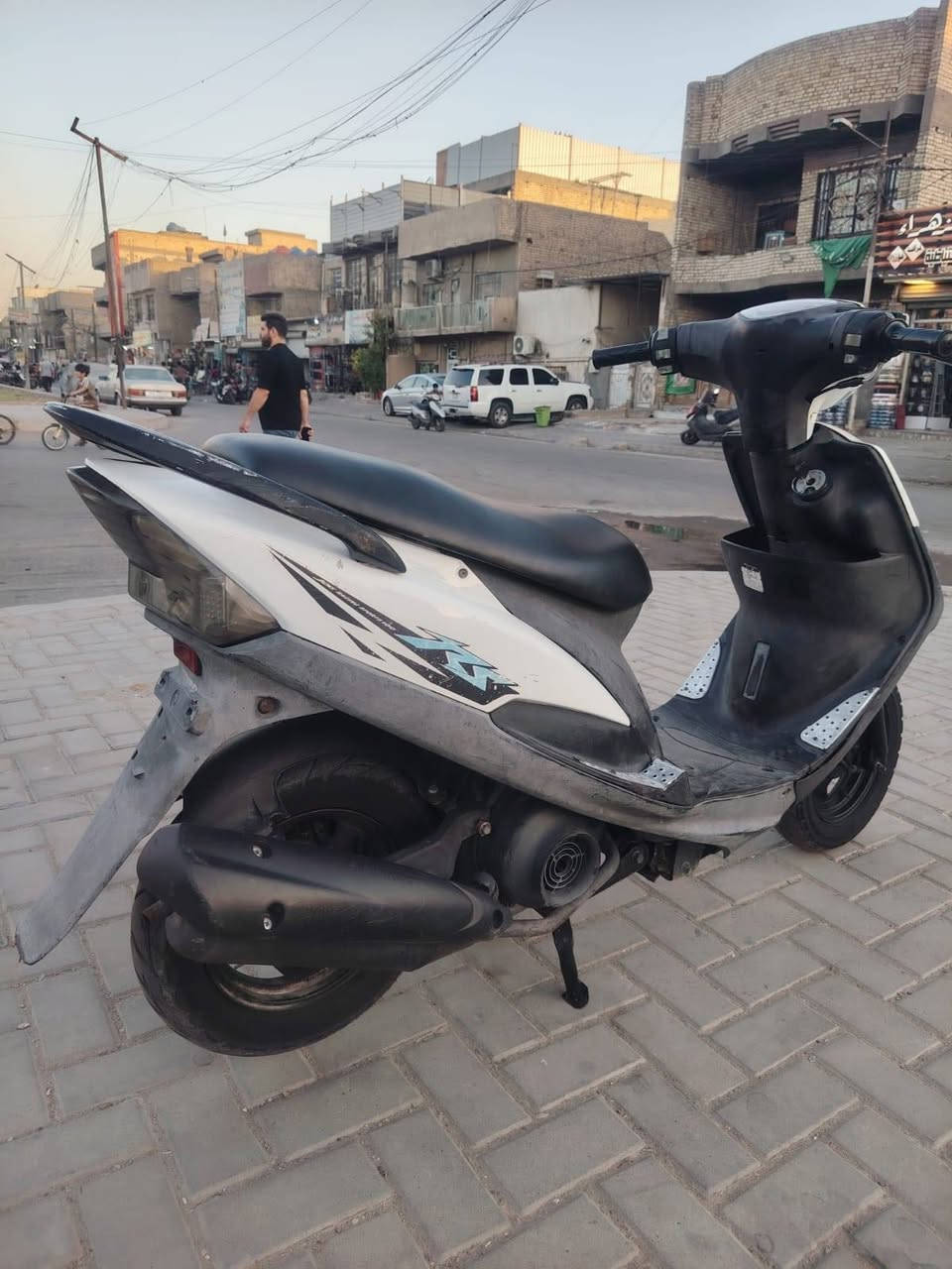 سلام عليكم ماكس عدلة للبيع
سلف هندر الدراجة 

بغداد حي النصر 600 وبيهة مجال

***********
