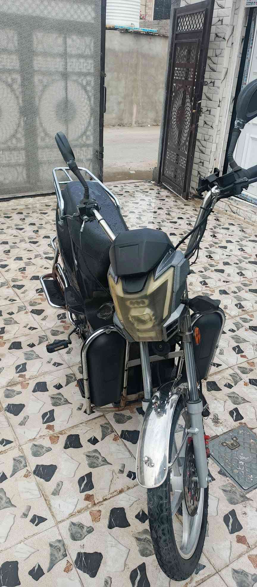 سماطور جبلي نضيف جدا للبيع بطاريات ع لفحص السعر ٤٧٥  هارلي نضيف جدا السعر ٣٧٥ هم نضيف الاستفسار ع رقم ***********
