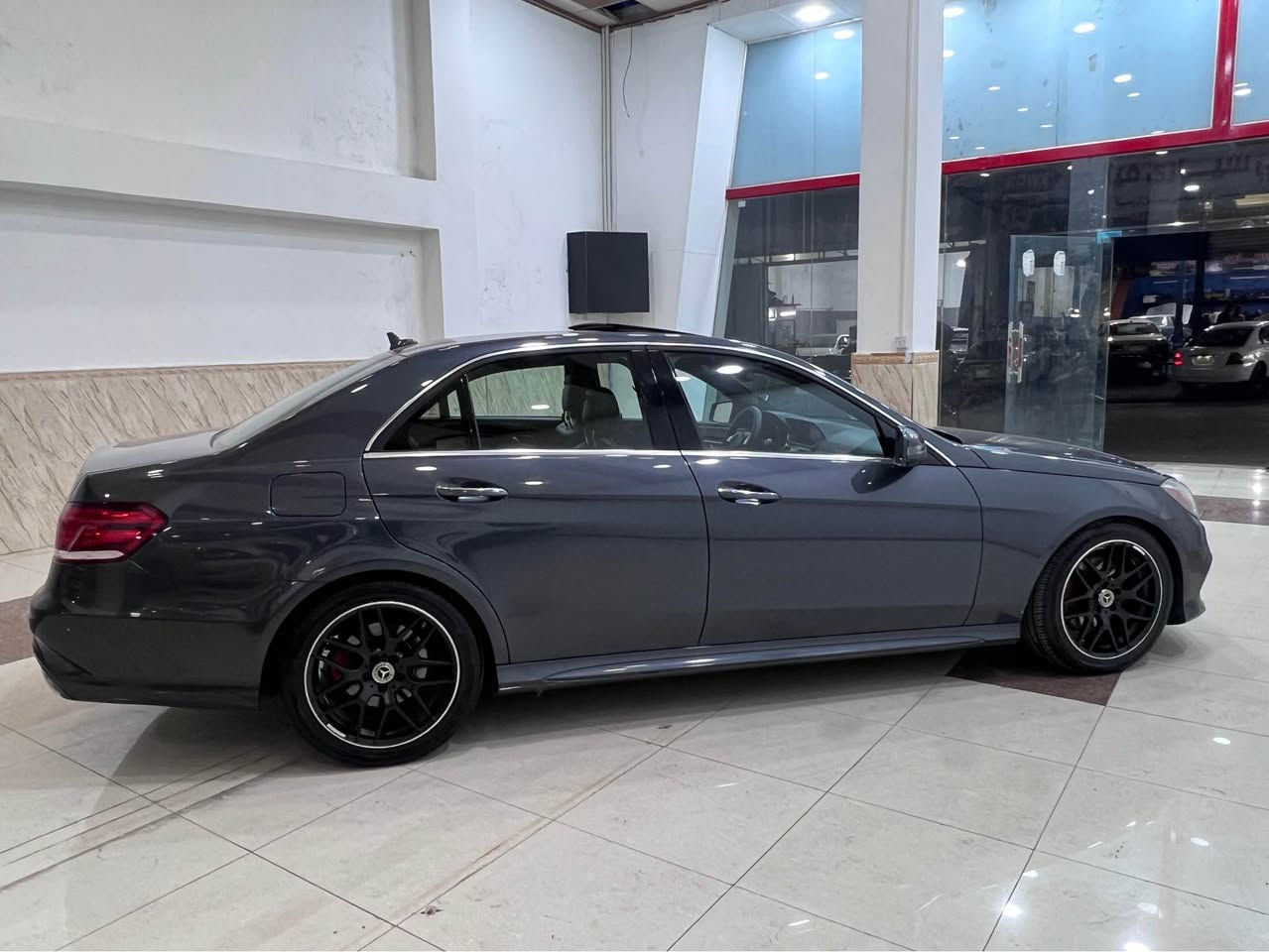 للبيع نقداً… مارسدس E350 موديل ٢٠١٦… محرك ٦ سلندر… فول فول مواصفات… رقم وسنوية جدد… كلهه وضع شركة مابيهه اي نقص… بيهه قطعتين كلير امريكا شرط بدون ضربه وبدون دواخل والايرباكات كلهه سليمة… السيارة تخبل وبالواقع بعد احلى… المكان دهوك… السعر ١٨٥ ومجال…. للاستفسار 
***********
*********** دهوك, العراق
