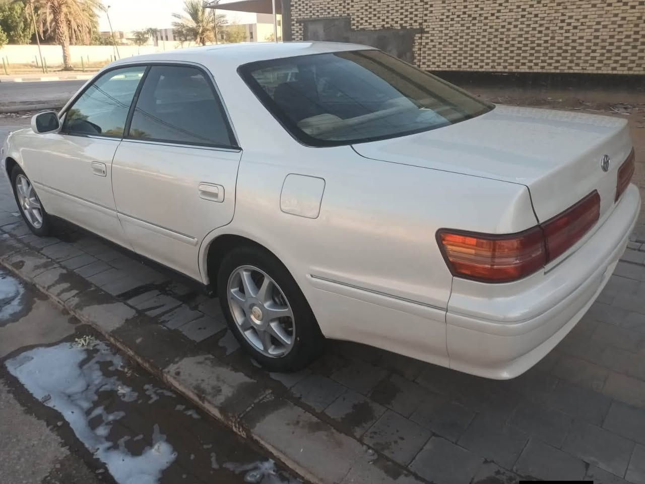 مارك الفين للبيع او مراوس (السياره كصه جنطه فقط) مكفوله من نقل والتحويل محرك وكير ونجي تبريد ثلج تخم تاير وتخم ويلكب جدد غرفه كامله جديده دشبول ايسر بلاد ارضيه جلد تنته جديده سياره جاهزه ومتعوب عليه كهربائيات كله شغاله بيه صبغ فقط قطعتين جماليه حداديه جديده  مكانه بلكوفه ١٧ تموز سعره ٥٥ شراي يتصل علرقم ***********
