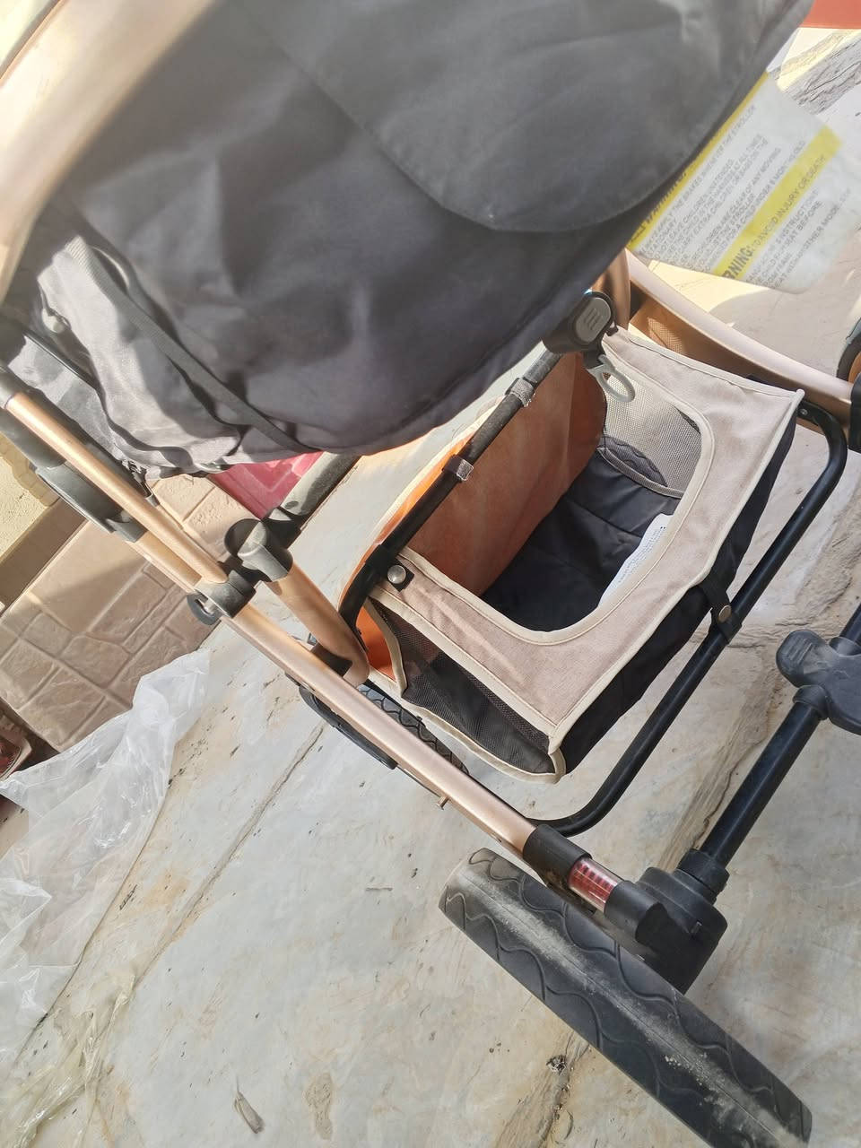 زحليكة • كراسي • جديدة متغبرة