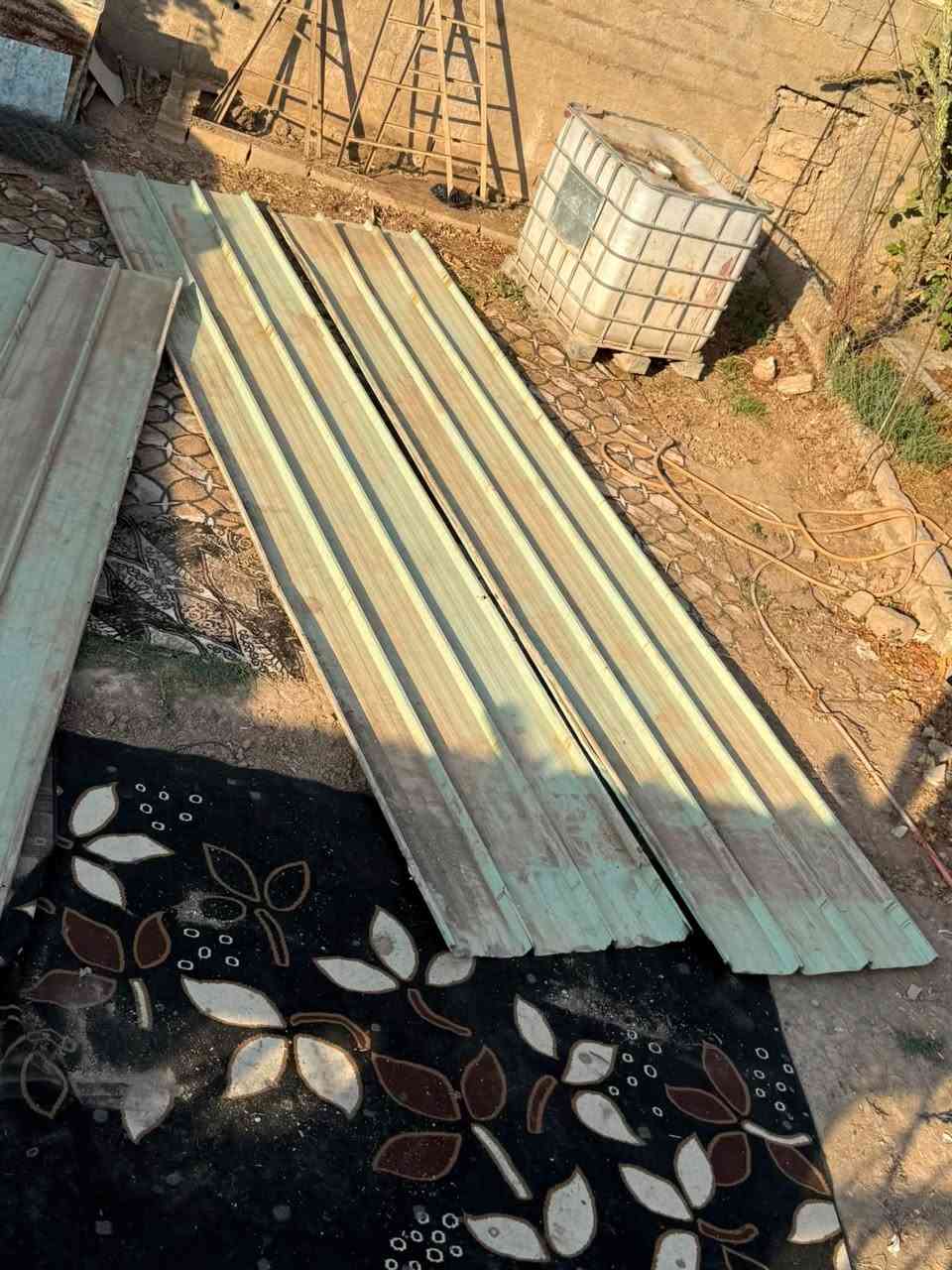 اربع جينكو للبيع نضيف متر في سته مكان شورجه ***********
