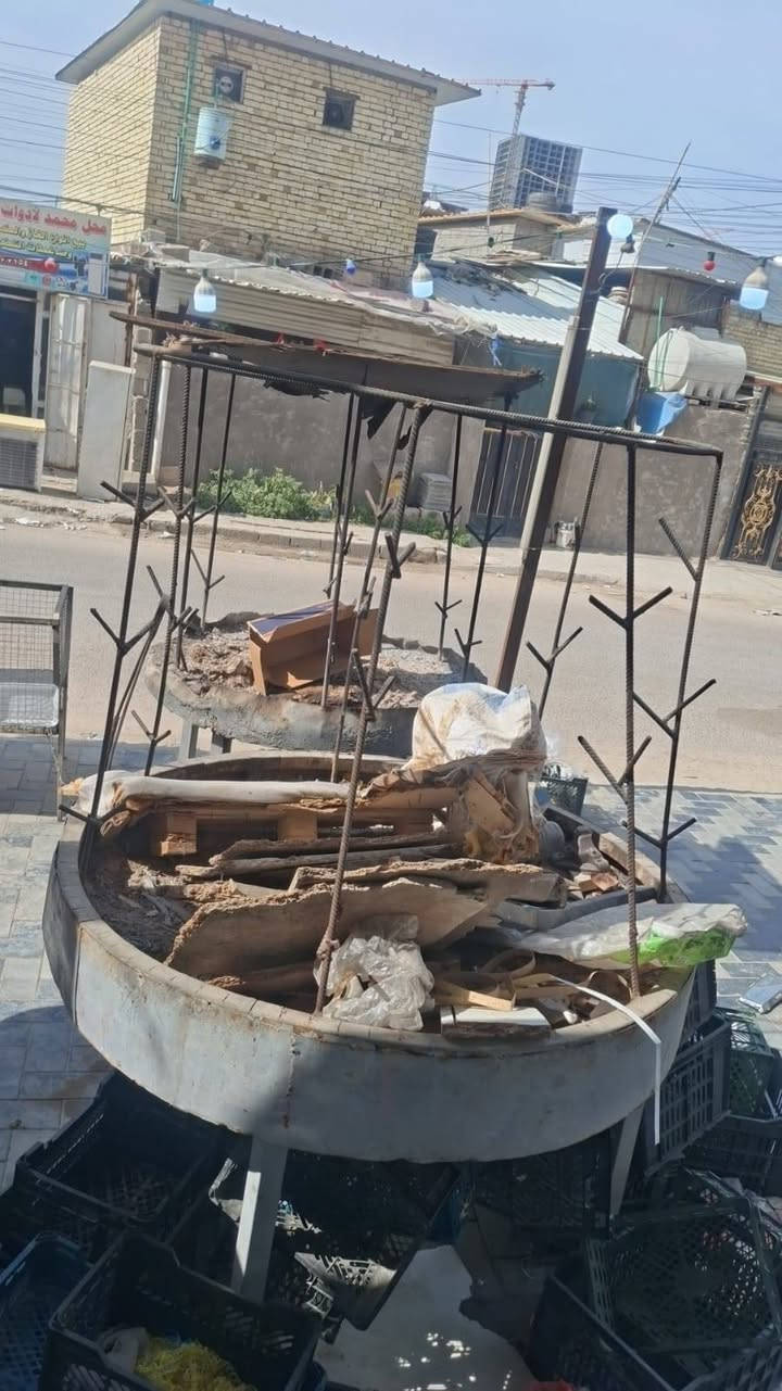 *********** مكان بغداد
غراض للبيع 
شوايات سمج ٢ 
مسكافات سمج
حوض سمج سلستيل مغلون ٢ متر ×١ ونص
غطاس 
هلاسة دجاج _مذبحة دجاج
