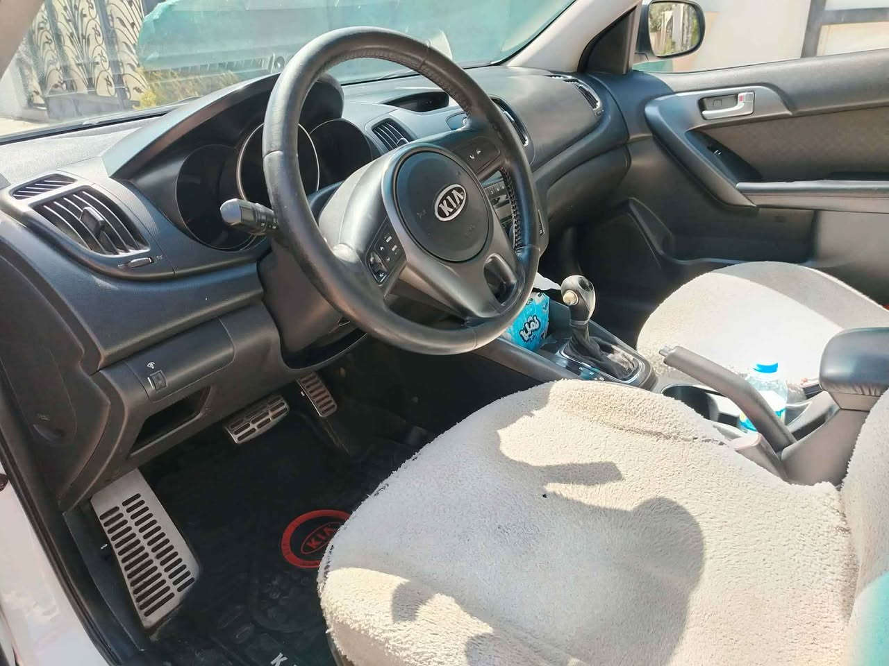 سيراتو موديل ١٣ بدون صبغ وبدون تعديل الكير والمكينه بالشرط فول عدا البصمه والفتحه السعر100$ وبيها مجال شويه وهذا رقمي *********** كركوك, العراق
