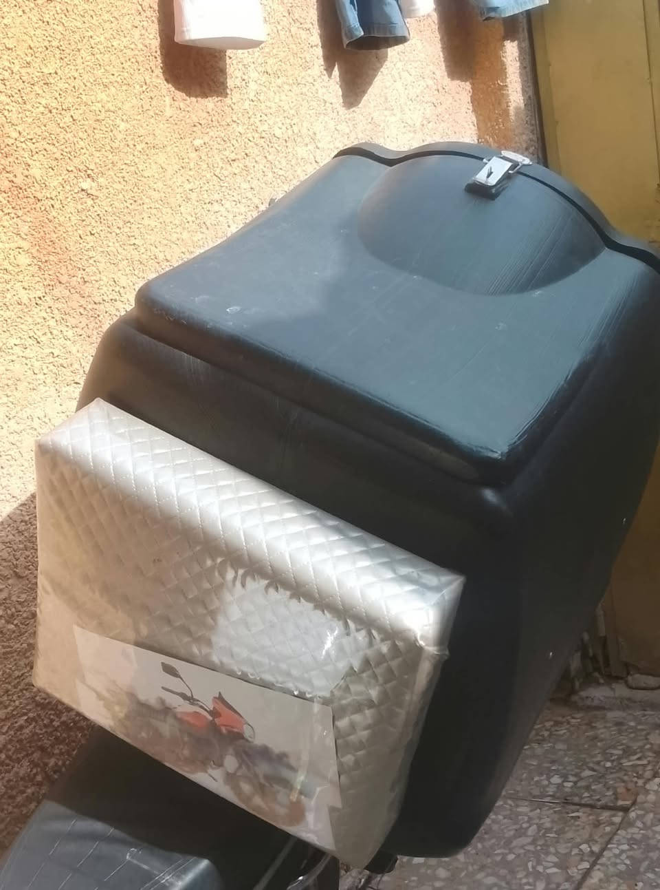 صندوك • حجم كبير • نضيف مثل الجديد