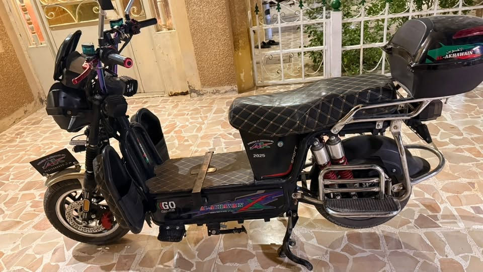 ماطور الاخوين 2025 نضيف للبيع  السعر 675 وبي مجال 
الاستفسار ***********
