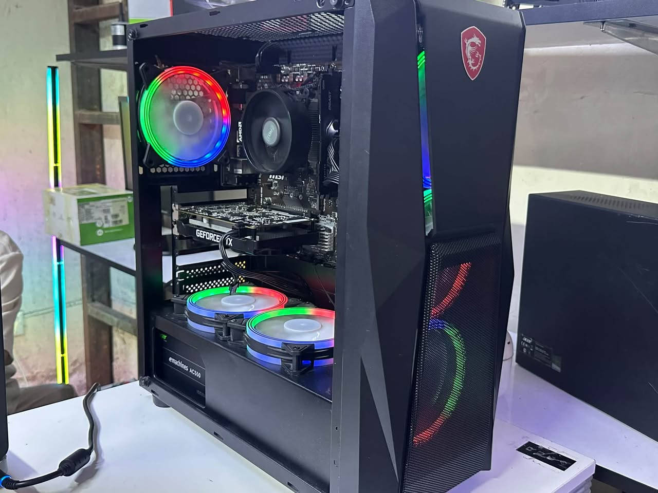 مواصفات
r5 3500 
RAM 16G 3600hz
m.b b450 msi
GPU 1650 4G OC
POWER 550W
SSD128G 
HDD 500G
بسعر 600الف
متوفر توصيل لجميع المحافظات 
العنوان موصل دواسه عماره القدس مكتب البغدادي للحاسبات 
***********
