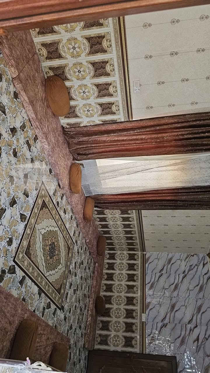 يا الله سلام عليكم دار للبيع الهارونيه قرية صخر عل سده كامل خدمات ماء +كهرباء+تبليط للباب يتكون من ستقبال +هول+صاله +مطبخ +غرف 2 جوه +غرفه فوك كامل سيراميك داخل خارج مماشي داير مداير البيت للستفسار ***********
