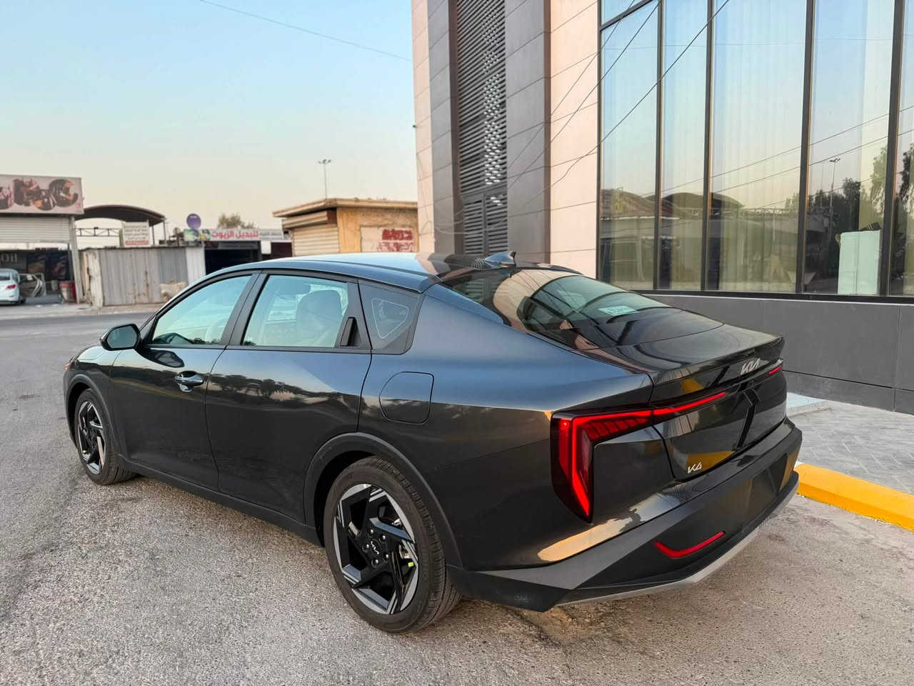 سلام عليكم 

‏2025 KIA K4, EX فقط بيع بدون مراوس بدون رقم السياره 
لون رمادي 
وارد امريكي الحادث رصعة بحافة البنيد والجاملغ الامي الايسر فقط مصلحة بارد بدون دواخل  صور الحادث من ضمن المنشور الاجزاء كله مفتوحة واجتي بسياره وجمعت 

موصفاته 
كامرة شاشة متصل كامل ردار 360 درجة
سايد بريك بصمة بك لايت لد كامل داخل رصاصي بصمة انارة ترحيب ويل الحجم الكبير الرياضي مانع انزلاق تحديد المسار درايف مود تحكمات كامله سياره ماشيه 4000 ميل بعده جديده دخول جديد رقم منفيست باسمي تترقم جميع المحافظات عدا اقليم كردستان 
صور الحادث ضمن المنشور 
للتفاصيل اكثر ***********
