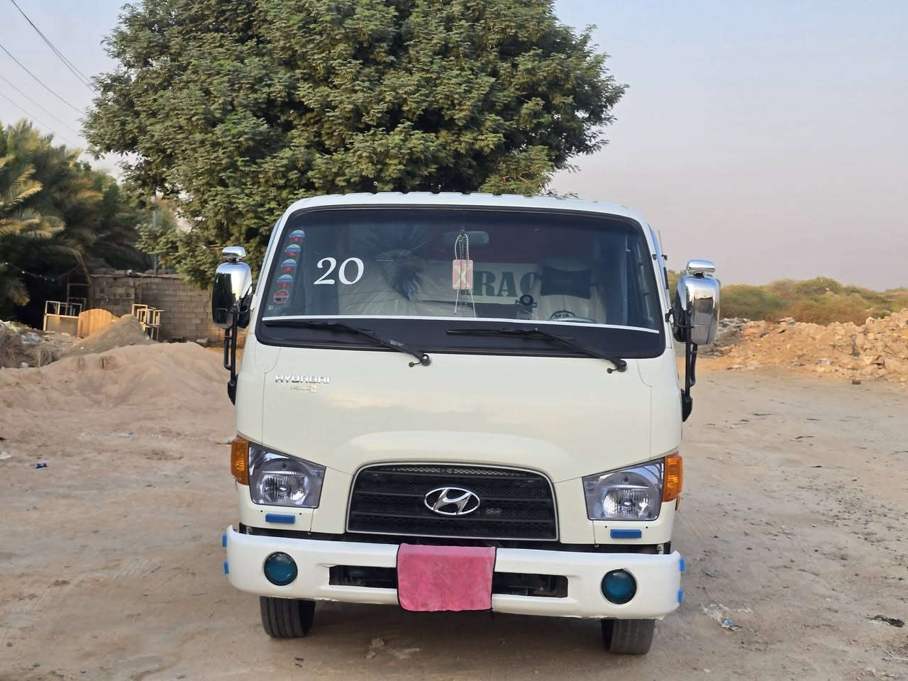 السلام عليكم ورحمة الله وبركاته
للبيع كنتر هونداي موديل 2020 

مكفوله كفاله عامه من كلشي 

مكينه 4000لا بخار ولا تنقيص 

كير اكسن شاصي كفاله 

رقم السياره بغداد تحويل مباشر 

مكان السياره بابل جبله 

***********
