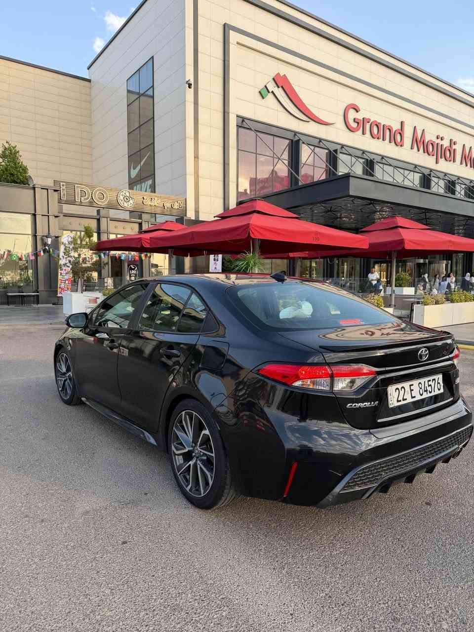كورلا se 
 لون اسود 
رقم اربيل 
نص فول 
ماشيه 118 الف كيلو مو ميل 
محرك 2000

*********** بغداد, العراق
