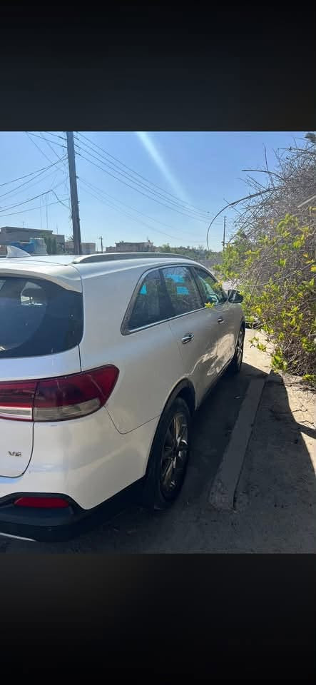 سورنتو 16 خليجي مواصفات كويتي فول للاخير تبريد 3 قطع بانوراما بصمات حساسات 360 كشنات تدفئة وتبريد كراسي جلد كهرباء 7 راكب منفصل محرك وكير مكفول السياره ماشيه 145  كيلو علا وضع الوكاله بيها بارد بالصور موضح بخشم البنيد والباقي مكفول من الشخط السياره بوضع الوكاله تايرات جدد صدر جديد باتري  جديد 
مري شفط لايت زنون زراك لايت ويل كب كروم عدد 5
كتلوكات الشركه كلها بيها
السياره دشبولها مفطر والبانوراما تشكل متنفتح 
محرك جديد كفاله صدر جديد تايرات اصلي جديد باتري بعده بالضمان تبريد بنكة راديترات كلها منضومه جديده مي اصلي بيها ادامه كامله مابيها اي نقص

سعرها 190 بيها مجال قليل مكانها بغداد شرطة الخامسه
***********
