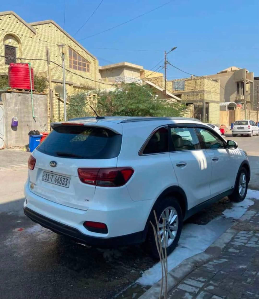 السلام عليكم للبيع سورنتو 2019 للبيع وارد امريكي حادثهة دعامية وشوي من البنيد راجع بارد كلش خفيف حادثهة السيارة رقم بغداد بسمنة تحويل ثاني يوم سنوية توة مجددهة  السيارة جاهزة كير مكينة حدادة تبريد كلة جاهز السيارة كلش نضيفة ومال بيت 7 راكب 2 قطع تبريد 6 سلندر السيارة نص فول ترايك وين ماتريد ماشية 124 ml مكاني بصرة المعقل السعر 195  وبيهة مجال للشراي رقمي *********** السيارة كاعية وكشنات مدوشمهة جلد
