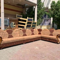 ديوان ملكي • ١٠ مقاعد • نظيف