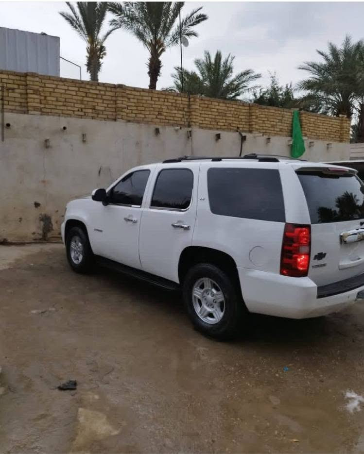 السلام عليكم ورحمه الله وبركاته تاهو موديل 8 السياره خليجي السياره باقيه عليها كمرك 4500  وتسجل أنه مكلف بل نشر رقم صاحب السياره موجود بل منشور*********** العنوان كربلاء سياره جاهزه السعر 68
