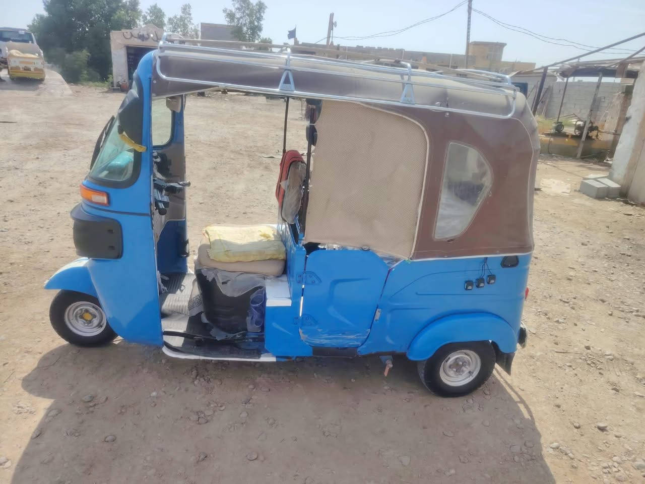 للبيع موديل ٢٢ شهر ١٠  بالسنويه مسجل شهر ١٢ دراجه بيها ضربه فوك البكلايت الايسر والباقي كفاله عامه مكينه وضع شركه خياسات مابيها ولا معمره شي بسيط بيها مكاني قلعه سكر 
سعرها ٩ و نص وبيها مجال للشراي ‎***********
مكلف بالنشر
