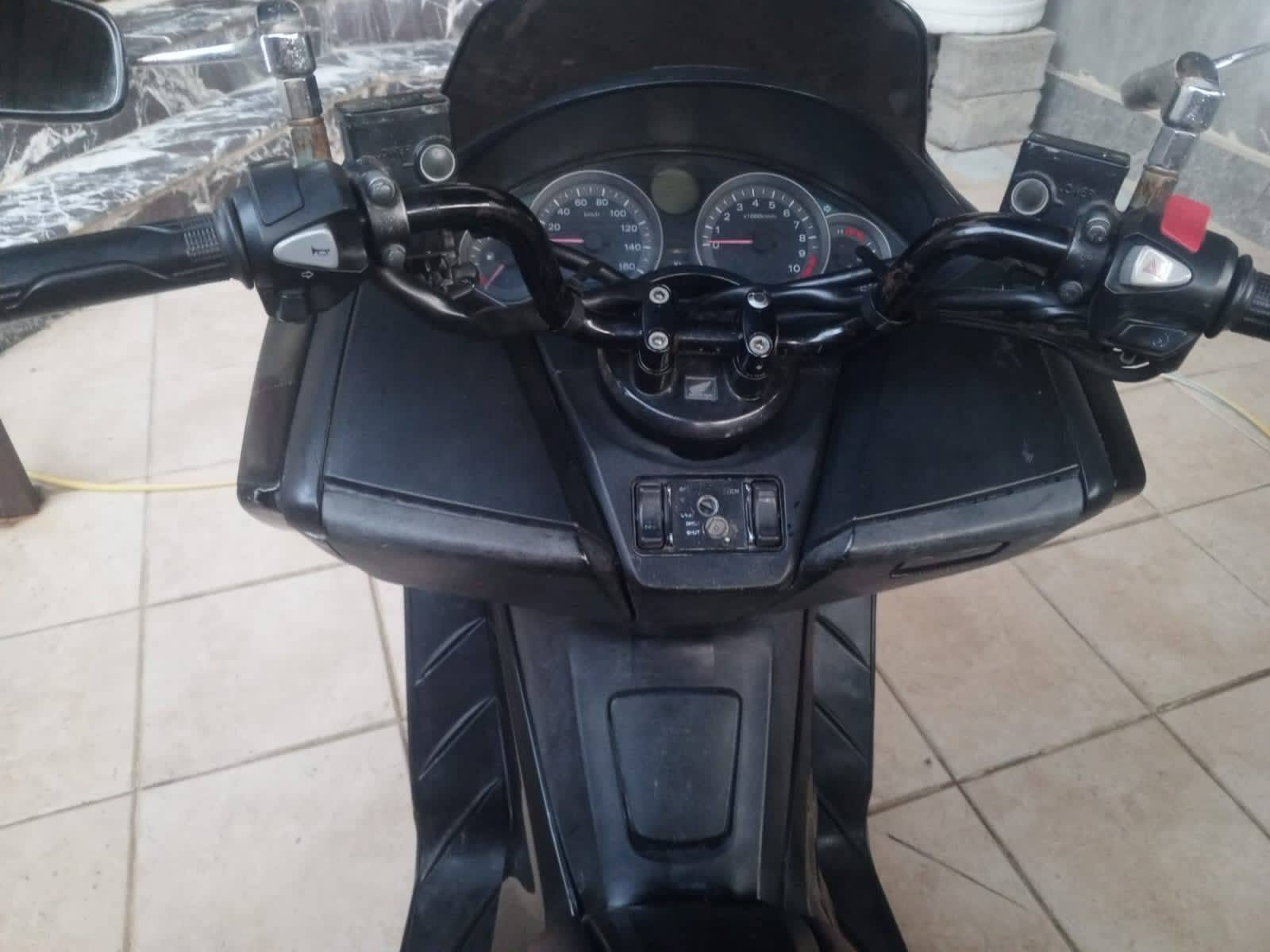 #متوفرررر_فورزا_012 بحالة جيدة 
الدراجة مكفولة من كل شي 
محرك ما مفتوح بلادي 
نظافة الكفر 90% 
صوت ما ينسمع 
كهربائيات مكفولات من بجم للبجم 
تشغيلها خير من الله نگرة سلف 
مسافة ماشية 24 الف كيلو رمبة 
تبديل الدهن كل 15 يوم الاصلي 
الماء الاخضر الزيتي الاصلي 
الكلج نظافتة 100% 
ادوات الكلج الاصلية مال شركة 

دراجة نقصها فقط شغلة فقط اوراق نقصها مابيها
داخلة للعراق نظام الحاويات 

#السعر_14_ورقة بيها مجال بسيط @
مكان ديالى بعقوبة للتواصل ***********
