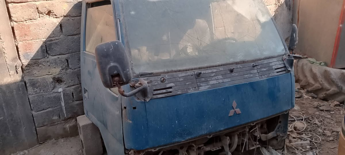 السلام عليكم قماره عضم كصيفه البطاين مابيهن اخياس سعر 500 الف عنوان بغداد الرقم ***********
