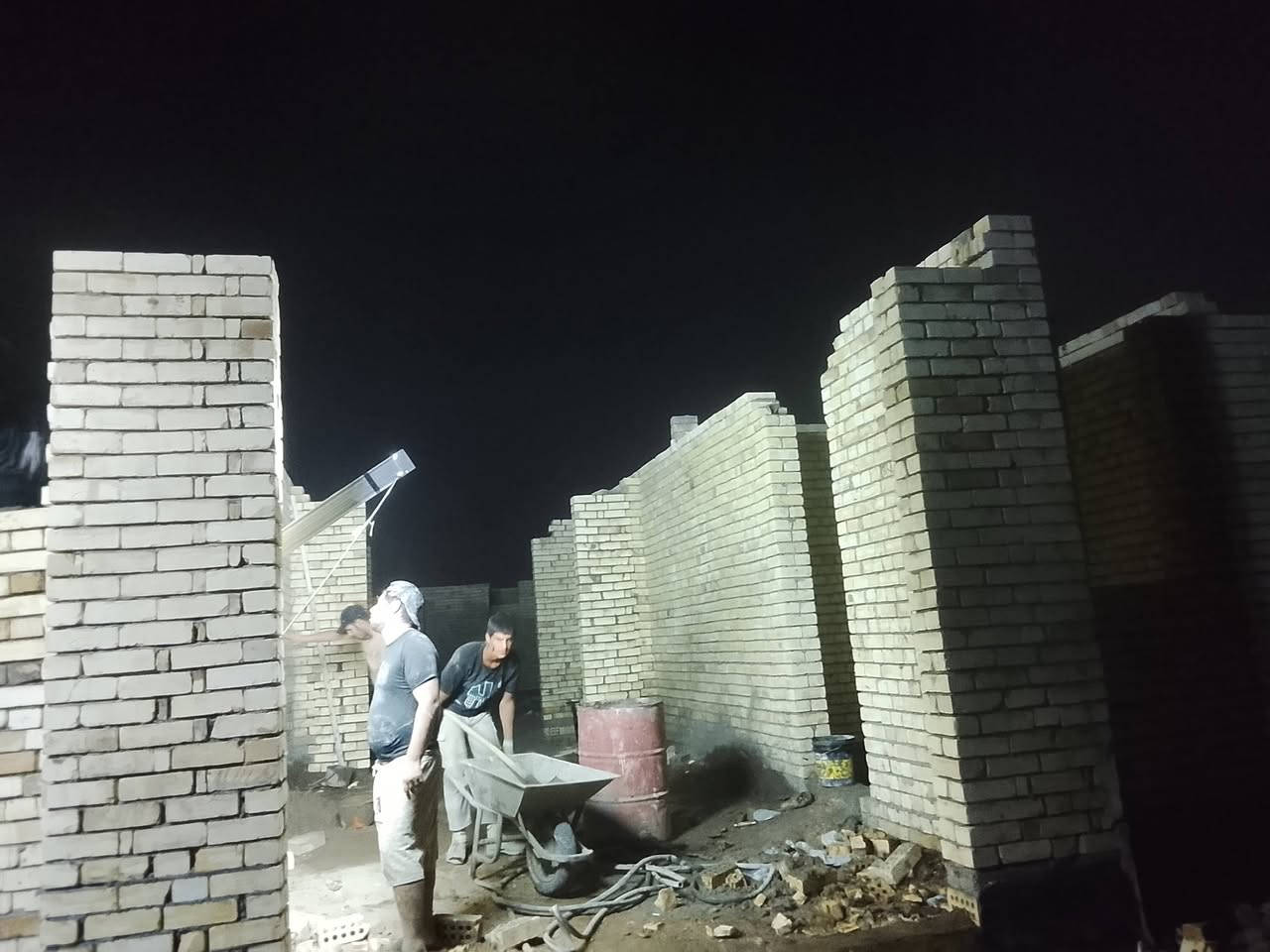 سلام عليكم خلفه بناء متفرق مكاني بغداد تصال واتساب ***********
شغل درجه اولى شراف مهندس
