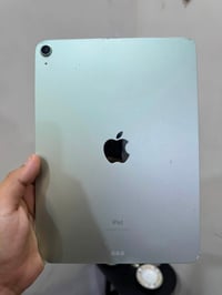 ايباد اير 4 ذاكرة 64 ممفتوح بلادي فقط بي فطر خفيف مماثر ابد كلة شغال و...