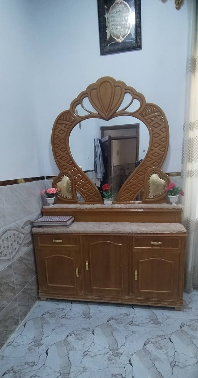غرفه نوم صاج عراقي لبيع ***********
