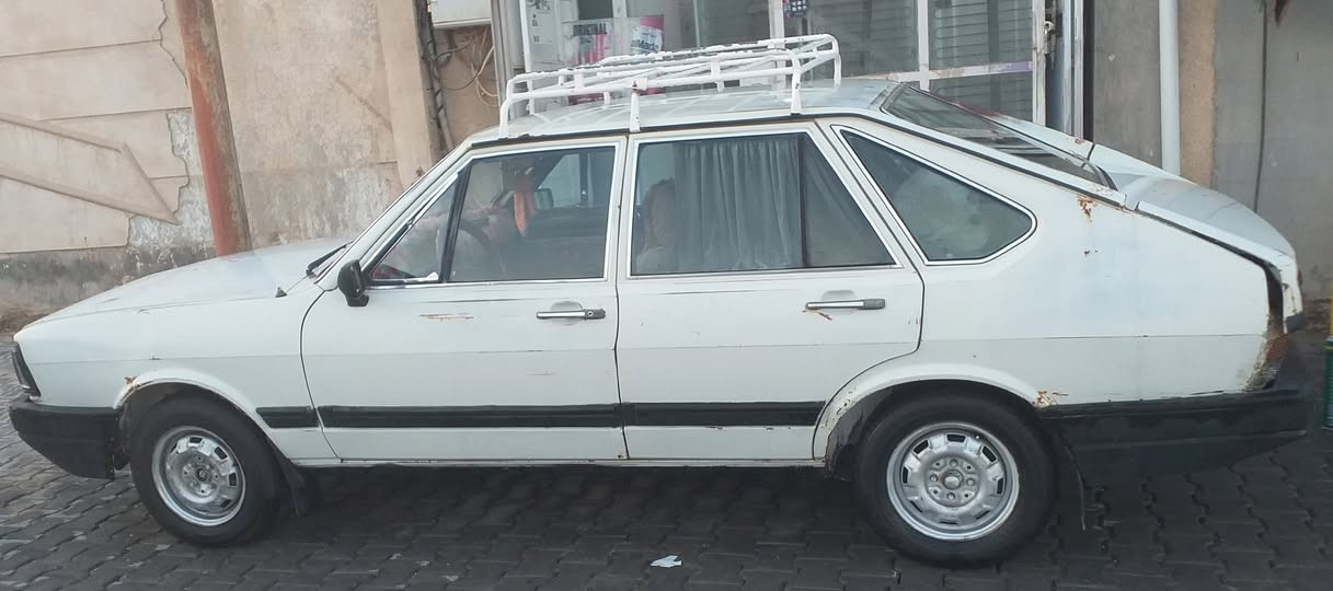 للبيع برزيلي موديل ٨٧ بأسمي رقم صلاح الدين  شرط تحويل سياره نضيفه كما موضوحه ب صور السعر ١٦ ورقه عنواني تكريت القادسيه ***********
