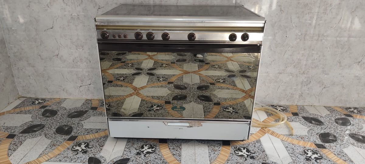 🔥 للبيع طباخ غاز بحالة ممتازة 🔥
للبيع طباخ غاز نظيف وشغله ممتاز، كل العيون تشتغل والفرن شغال، جاهز للاستخدام مباشرة، ومناسب للبيت. ***********
إذا تبحث عن طباخ مرتب وسعره مناسب، لا تضيع الفرصة.
📩 للاستفسار أو المعاينة راسلني على الخاص، وأهلاً وسهلاً بالجميع.

