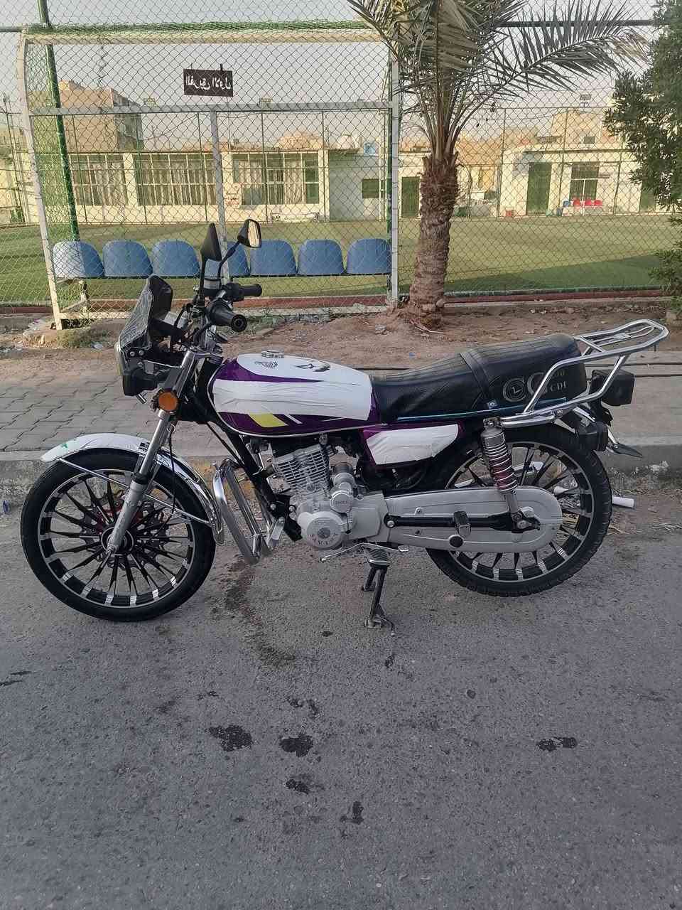 يالله 
سونلك سيفان CDl 2025 محرك 200cc 
كامل ونضيف مصار هواي مشدود 
سعر ٩٠٠ بي مجال جماعت ل٨٠٠ لحد يعلق 
***********مكانه رمادي تاميم
