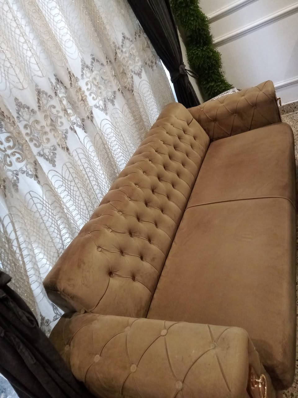تخم للبيع 10مقاعد عراقي كلش نظيف سعره 350 مكاني بغداد الغزالية للاستفسار ***********
