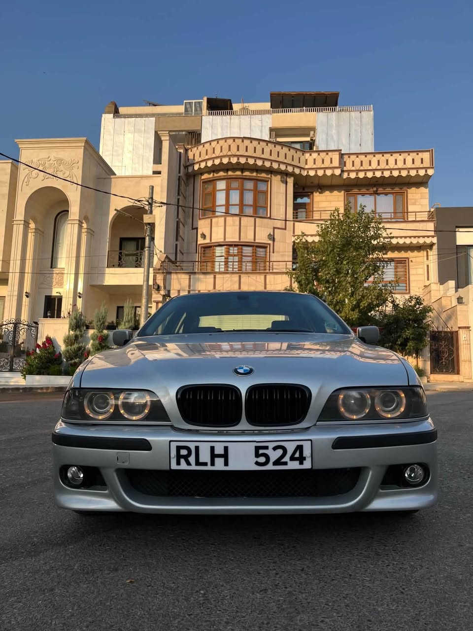 BMW 5 Series E39 🚘
مۆدێل 2000 - مەکینە 528 دبڵ ڤانۆس / دبڵ دیژیتاڵ

مواسەفات:
🔹 کوشن جڵد
🔹 شاشە و سیاحی
🔹 هیتەری کوشن
🔹 سوکانی M + ڤۆلیۆم + تەحدید سورعە
🔹 ناو فۆرمیکا
🔹 لایتی ئەڵقە + عەدەسە
🔹 تەبرید سارد و گەرم لەسەر سویچ
🔹 بۆیاخ سەقف و حیزام بە شەرت
ماشاالله زۆر جوان و تازە ماوەتەوە ✨ پاک و خاوێن

📍 سلێمانی
📞 ***********
