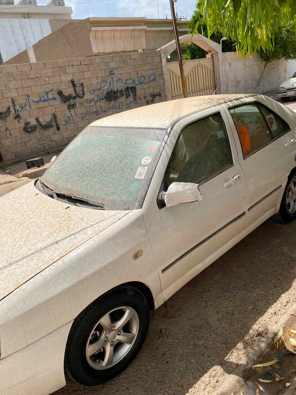 سلام عليكم عندي شيريكيون موديل2013تبريد بارد وتدفئه سياره مال بيت نضيف دفتر بنزين بي 4تايرات جديد سياره بسمي شرط تحويل رقم اربيل حته مراوسه هم يرهم شي نظيف سعر43بيم مجال ***********
