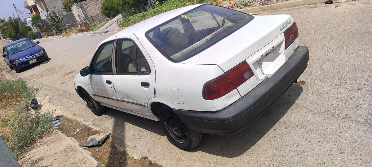 متاح نيسان سني ١٩٩٦ رقم بغداد سنويه نافذه مكينه بيه رنكات الكشر بلاد بدون صبغ باستثناء خشم البنيد البقيه بلاد السعر ٣٨وبيه مجال قليل للشراي مكان ديالى المقدادية ***********
