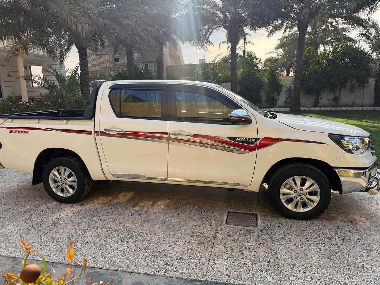 هايلوكس • ٢٠٢٥ • رقم بغداد