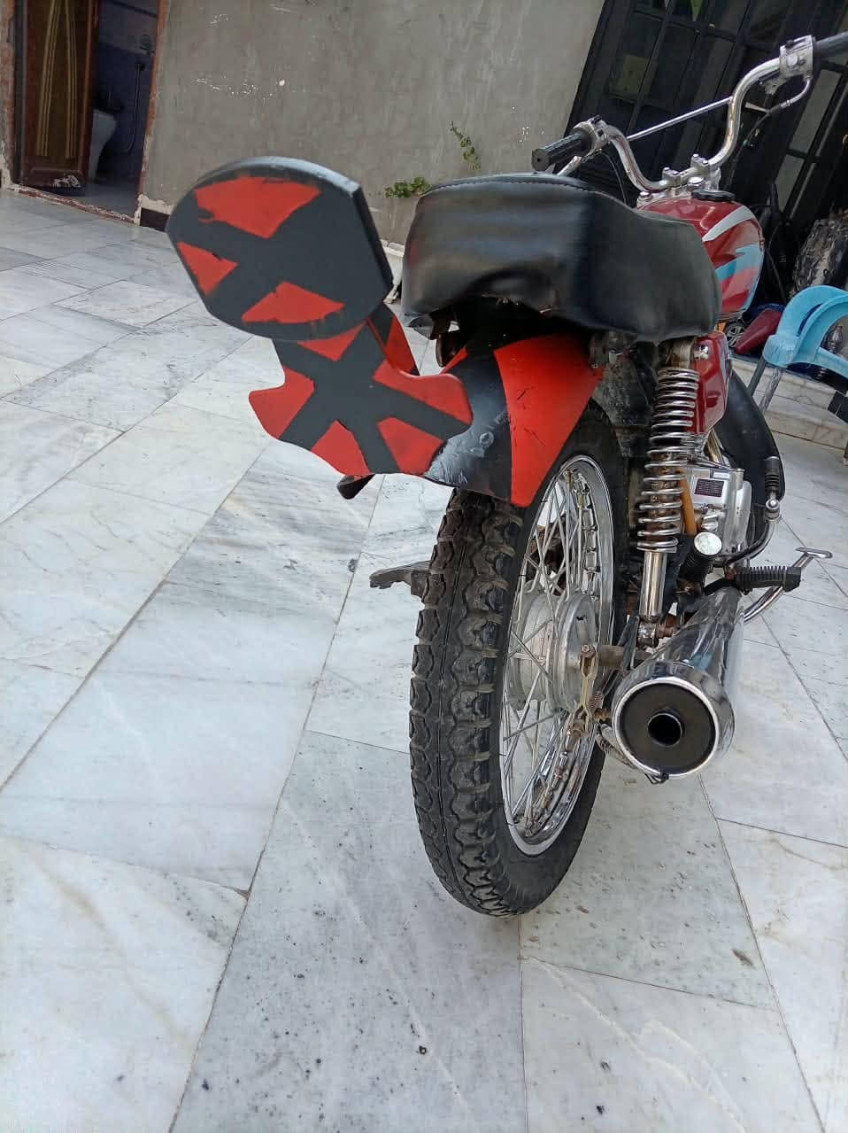 سلا عليكم تايكر مديل 20 سكنر الدراجه مفتوحه مره وحده نضافه كدام عينك  كلشي ماعايزه السعر 475 اوبيه مجال ***********
